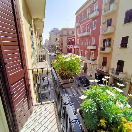 Sonnino Suite Jacuzzi Apartment Bari Exteriör bild