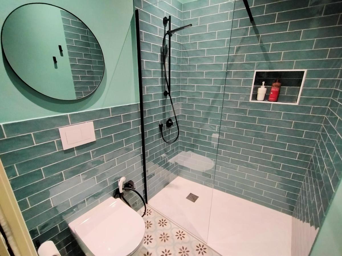 Sonnino Suite Jacuzzi Apartment Bari Exteriör bild