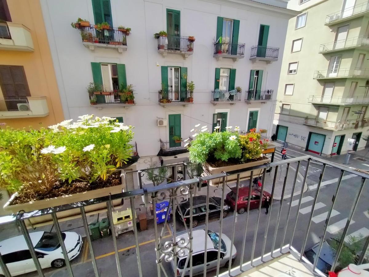 Sonnino Suite Jacuzzi Apartment Bari Exteriör bild